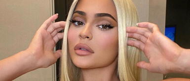 Kylie Jenner y vestido vintage Kylie Jenner engalana la alfombra roja con un exquisito vestido vintage