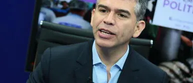 Julio Guzmán Julio Guzmán cuestiona impedimento de salida del país