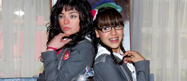 Danna Paola y Violeta Isfel tuvieron un emotivo reencuentro Danna Paola y Violeta Isfel tuvieron un emotivo reencuentro