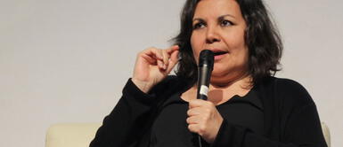 Rocío Silva Santisteban: Censura a la Mesa Directiva Rocío Silva Santisteban: Censura a la Mesa Directiva "es una excusa para desestabilizar la democracia"