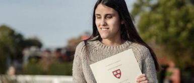 Joven ciega fue aceptada en Harvard para estudiar Ciencias Políticas Joven invidente fue admitida en Harvard para estudiar Ciencias Políticas