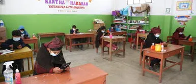 Estudiantes de 7 regiones retornan a clases Más de 56 mil escolares retornaron a las aulas de manera semipresencial en siete regiones