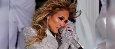 Jennifer López y botas en tendencia Jennifer Lopez derrocha glamour con las botas de plataforma más altas y fulgurantes