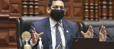 Valdez es presidente de la Comisión de Constitución y Reglamento. Aprueban dictamen ‘express’ para la interpretación de la cuestión de confianza