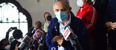 Pedro Francke se mostró en contra del retiro de fondos de las AFP Pedro Francke se mostró en contra del retiro de fondos de las AFP