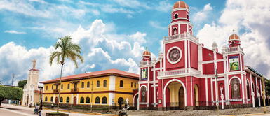 Sede de la prelatura de Moyobamba y la catedral de Santiago Apóstol. Semana Turística de Moyobamba: conoce sus destinos bioseguros con sello Safe Travels