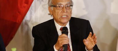 Aníbal Torres es tendencia en redes sociales Aníbal Torres: ¿Por qué sus alumnos lo llaman "caníbal"?