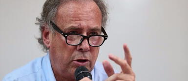 Acción Popular deslindó del Alfredo Barnechea. Barnechea persiste con la versión del fraude e insta a rebelarse contra el JNE