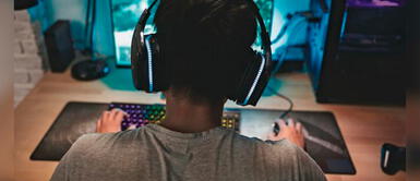 Psicólogo advierte que adolescentes están utilizando pañales para no alejarse de videojuegos Adolescentes están usando pañales para no separarse de videojuegos, alerta psicólogo