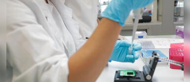 Perú: Científicos realizan pruebas de biología molecular y genética para la detección de enfermedades Igenomix Científicos peruanos hacen pruebas genéticas de alta precisión en tiempo récord y a bajo costo