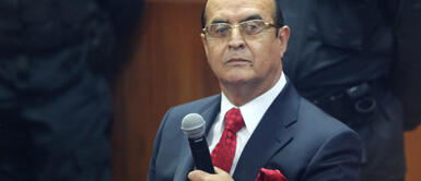 Según investigación, Vladimiro Montesinos llamó 17 veces a Pedro Rejas desde Base Naval. Foto: difusión Montesinos llamaba por teléfono cuando se le antojaba, y a vista y paciencia de marinos