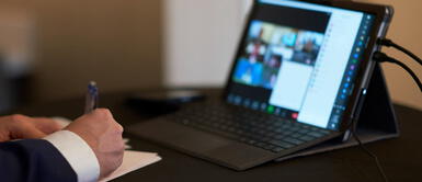 Evento virtual capacitó gratuitamente a más de cinco mil docentes peruanos en herramientas digitales. Capacitan gratuitamente a más de cinco mil docentes peruanos en herramientas digitales