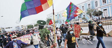 Simpatizantes de Perú Libre anuncian huelga nacional indefinida si el JNE no proclama al presidente electo. Ronderos de PL: "Si hasta el 22 no proclaman presidente a Castillo, iniciaremos paro nacional indefinido"