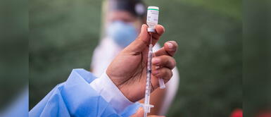 COVID-19 Perú: Francisco Sagasti revela que cuatro estudios peruanos aseguran una efectividad por encima del 90% de la vacuna Sinopharm Cuatro estudios peruanos señalan una efectividad superior al 90% de Sinopharm, revela Sagasti