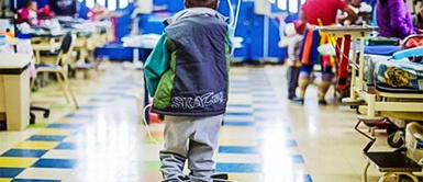 Un reciente estudio de APOYO consultoría, hasta mayo de este año, la cantidad de pacientes con cáncer que fallecieron ha aumentado en más de 30%. Pacientes oncológicos solicitan al ejecutivo promulgue Ley de Cáncer