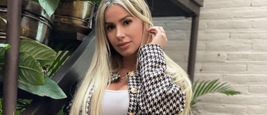 Jamila Dahabre descarta rumores de embarazo con ceñido vestido blanco y 'cowboy boots'. Jamila Dahabreh descarta rumores de embarazo con un moderno vestido blanco y 'cowboy boots'