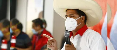 Presidente electo anunció que renunciará a sueldo de jefe de Estado. Pedro Castillo: “Vamos a solicitar al Congreso para que el sueldo de ministros y congresistas bajen a la mitad”