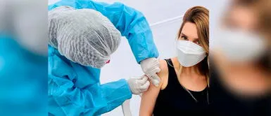 Vacuna COVID-19: Juliana Oxenford recibió la primera dosis de la vacuna contra el coronavirus Juliana Oxenford recibió la primera dosis de vacuna contra el coronavirus