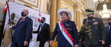 Pedro Castillo dio un discurso que duró casi más de una hora en el Congreso. Fujimoristas gritaron ¡Democracia sí, dictadura no! al finalizar su discurso Pedro Castillo