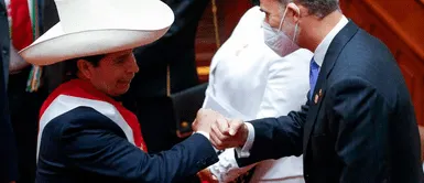 Medios españoles contra Pedro Castillo Prensa española indignada por discurso de Castillo: "Insultó al rey Felipe y ataca a España en su investidura"