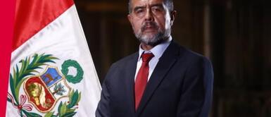 Ayacuchano, docente, cantante y actor. Maraví postuló al Congreso sin éxito en 2006. Foto: PCM Iber Maraví, el nuevo ministro de Trabajo que tendría nexos con Sendero Luminoso