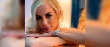 Dalia Durán y outfit Versace Dalia Durán desata furor con un look inspirado en el estampado más legendario de Versace