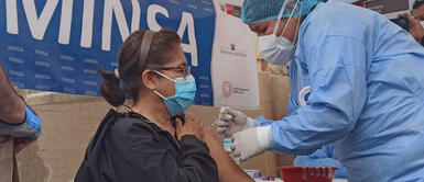 Vacunación en Perú continúa a nivel nacional y se espera pronto entrar a una inmunidad de rebaño. Foto: Jessica Merino/ URPI-LR Vacunación en Perú continúa a nivel nacional y se espera pronto entrar a una inmunidad de rebaño. Foto: Jessica Merino/ URPI-LR