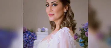 Karla Tarazona Karla Tarazona refleja moda de alta costura peruana con vestido de seda adornado con plumas