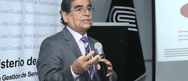 Ministro Óscar Ugarte confirmó que personas mayores de 40 años serán vacunadas el próximo sábado Ministro Óscar Ugarte confirmó que personas mayores de 40 años serán vacunadas el próximo sábado