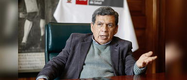 Vacuna COVID-19: Hernando Cevallos anuncia que pondrán centros de vacunación en farmacias Hernando Cevallos: "Vamos a implementar centros de vacunación en las farmacias"