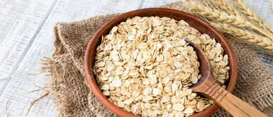 Aprende a preparar un acondicionador de avena casero con esta receta. ¿Cómo preparar un acondicionador de avena para hidratar el cabello?