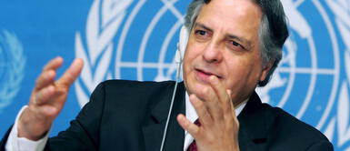 Manuel Rodríguez Cuadros Manuel Rodríguez Cuadros asumiría Ministerio de Relaciones Exteriores tras renuncia de Bejar