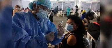 Vacuna COVID-19: Elmer Huerta explica qué tan protegido estoy si superé el coronavirus y me inoculo ¿Por qué deben inocularse las personas que superaron la COVID-19? Elmer Huerta explica