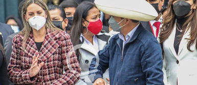 Maricarmen Alva se vuelve tendencia por gesto hacia Castillo Terrores Presidenta del Congreso a Pedro Castillo: "Es momento de escuchar al pueblo"