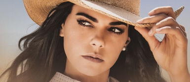 Livia Brito asiste a una fiesta tras la última grabación de La Desalmada. Livia brito: Actriz de la serie de Netflix “La Piloto” asistió a una reunión social durante la pandemia del COVID-19