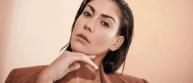 Tilsa Lozano da cátedra de estilo con outfit black and white y botas XL. Tilsa Lozano da lección de estilo con outfit black and white e imponente calzado trendy