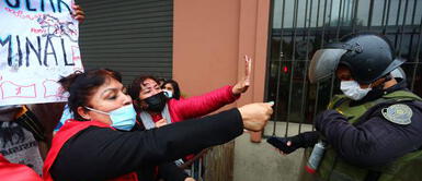 Enfrentamientos Afuera del Congreso: Enfrentamientos entre simpatizantes y detractores del Gabinete Guido Bellido