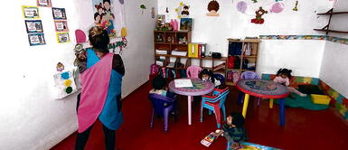 Esconden en guardería a 26 niños detrás de una pared falsa Estados Unidos: Una mujer escondía a 26 niños detrás de una pared falsa en su guardería