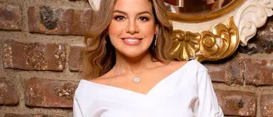 Flor Polo y vestido rojo Flor Polo exhibe sofisticación y seducción con un imponente vestido rojo que lleva tendencia