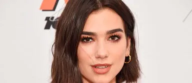 Dua Lipa y look estampado Dua Lipa revive el furor por el print de vaca con look idéntico al de la hija de Kim Kardashian