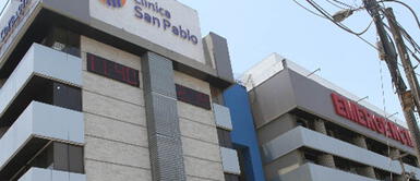 DIRIS Lima Sur cierra vacunatorio de la clínica San Pablo. Cierran vacunatorio de clínica San Pablo tras denuncia de inmunizaciones irregulares