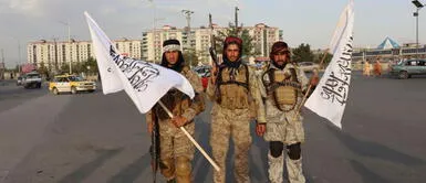 Talibanes celebran salida de Estados Unidos y declaran la “independencia total” Afganistán: Talibanes celebran salida de Estados Unidos y declaran la “independencia total”