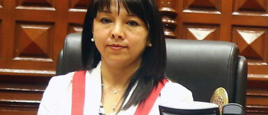 Mirtha Vásquez denunció haber sido víctima de acoso sexual laboral cuando era joven. Vásquez denuncia acoso sexual laboral: “Tú quieres un puesto de fiscal, yo te lo puedo dar. Quiero acostarme contigo”