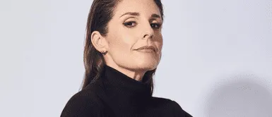 Las faldas plisadas también se lucen en invierno, palabra de Rebeca Escribens. Las faldas plisadas también se lucen en invierno, palabra de Rebeca Escribens