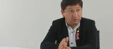 Salieron fotos de Guido Bellido del pasado. Guido Bellido reconoce la autenticidad de las fotos que reivindicarían a Sendero