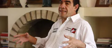 Yonhy Lescano presenta querella contra periodista que lo denunció por acoso sexual Yonhy Lescano presenta querella contra periodista que lo denunció por acoso sexual