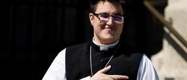 Joven se convirtió en la primera obispo. Iglesia Evangélica luterana nombra como obispa a una mujer transgénero