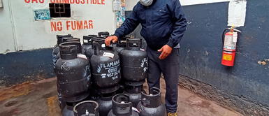 Precio del balón de gas se reduciría hasta en 13,70 soles. Foto: Joel Robles/URPI-LR Opecu: Solgas, Zeta Gas, Lima Gas y Primax aún no reducen el precio del balón de GLP en S/13,70