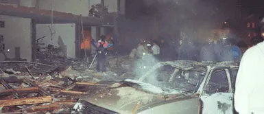 El atentando en la calle Tarata en Miraflores, Lima provocó la muerte 43 personas y dejó heridas alrededor de otras doscientas. Foto: archivo La República Iber Maraví: excompañero y amigo participó en atentado terrorista de Tarata