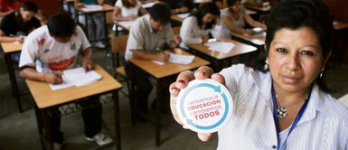 Pretenden “suavizar” la prueba para profesores Pretenden bajar el nivel de la prueba para profesores